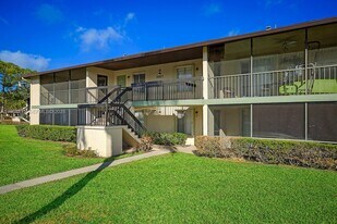 6327 Chasewood Dr in Jupiter, FL - Building Photo