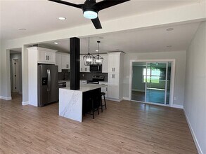 3983 Marlin Dr SE in St. Petersburg, FL - Building Photo - Building Photo