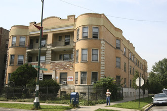 1354 N Kedzie Ave in Chicago, IL - Building Photo - Building Photo