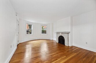 85 E Brookline St in Boston, MA - Building Photo - Building Photo
