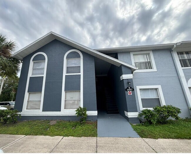 property at 4160 Pershing Pointe Pl
