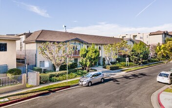 Lido Apartments - 3339 S Canfield Ave in Los Angeles, CA - Foto de edificio - Building Photo