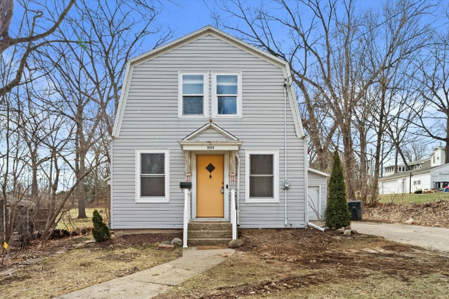 1524 Dodge St in Lake Geneva, WI - Building Photo - Building Photo