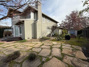 1876 Heritage Way in Yountville, CA - Building Photo - Building Photo