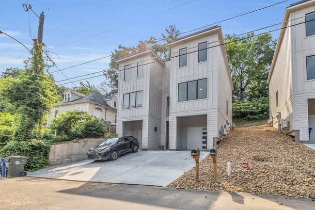 402 Thompson St in Chattanooga, TN - Building Photo - Building Photo