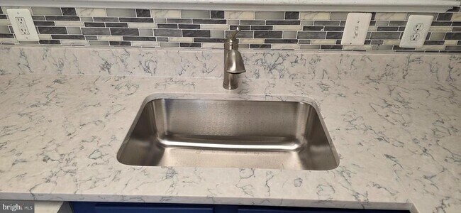 9381 Scarlet Oak Dr in Manassas, VA - Building Photo - Building Photo