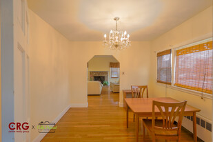 25 Harris Ave, Unit 1 in Wellesley, MA - Foto de edificio - Building Photo