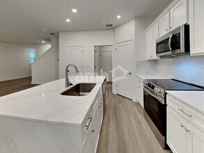 2576 Belfort Lndg Ct in Jacksonville, FL - Foto de edificio - Building Photo