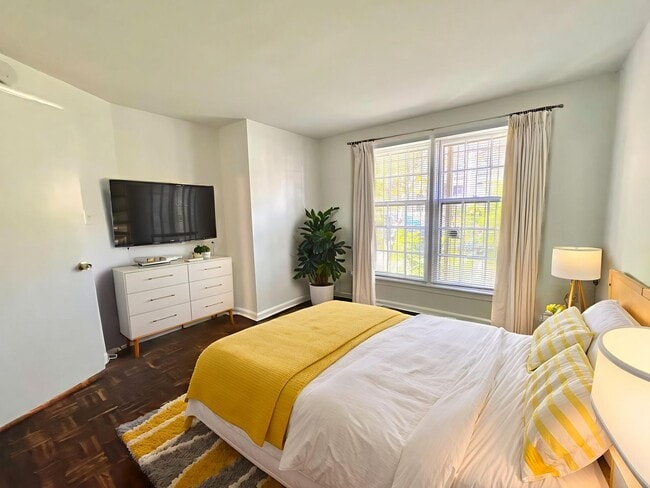 340 11th St SE in Washington, DC - Building Photo - Building Photo