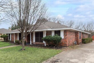 931 Westlake Dr in Desoto, TX - Building Photo - Building Photo