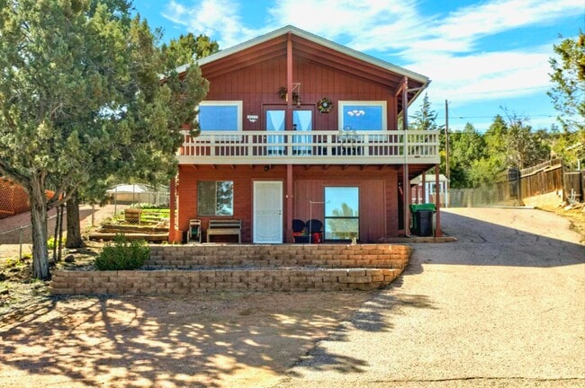 property at 221 E Pine St