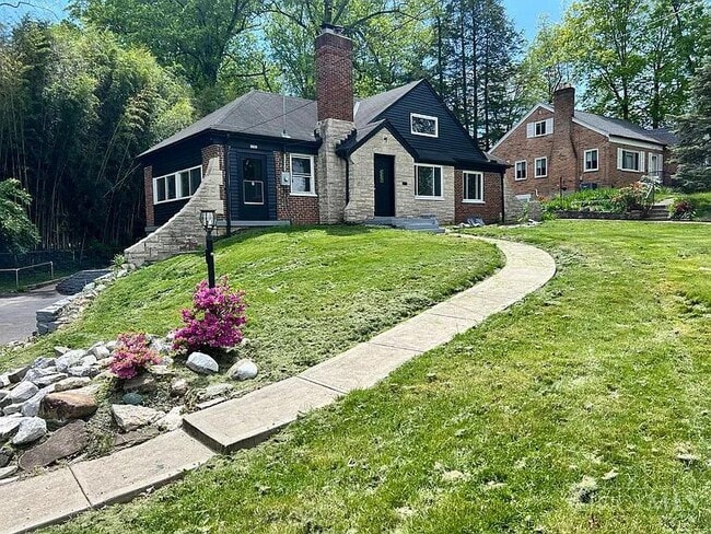 property at 2615 Ardmore Ave