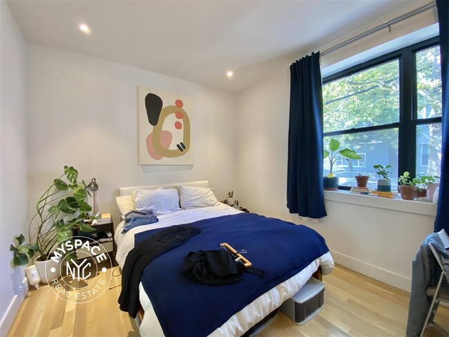 312 Devoe St, Unit 1D in Brooklyn, NY - Building Photo - Building Photo