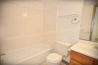 1705 Heatheridge Rd in Fort Collins, CO - Building Photo - Building Photo