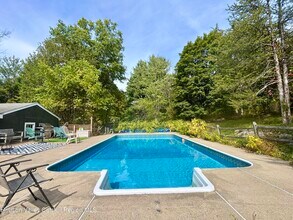 11 Julia Ave in New Paltz, NY - Building Photo - Building Photo