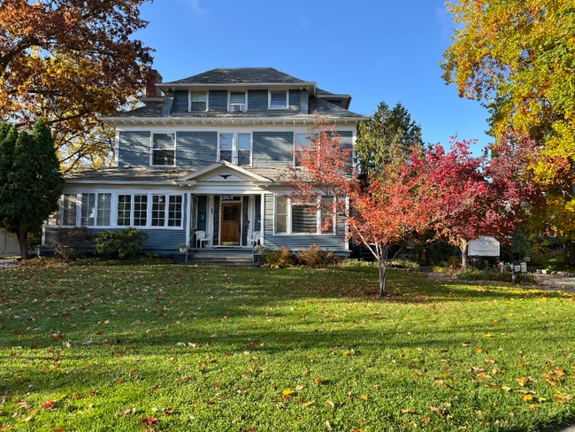 property at 406 S Coeur d'Alene St