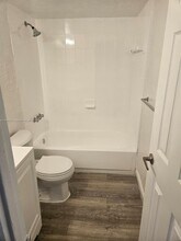8001 W 6th Ave in Hialeah, FL - Building Photo - Building Photo