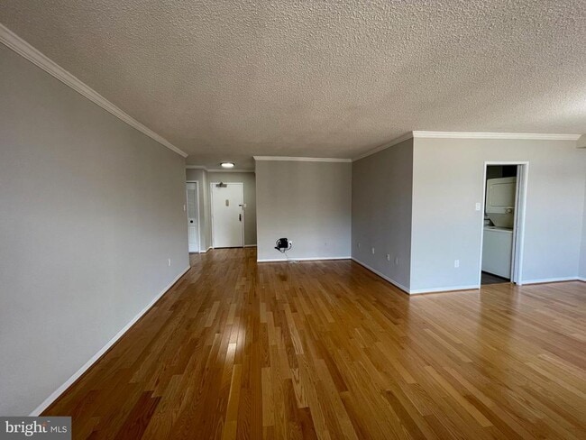 3705 S George Mason Dr