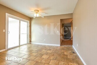 2911 Atlantic Park Ave in Florissant, MO - Building Photo - Building Photo