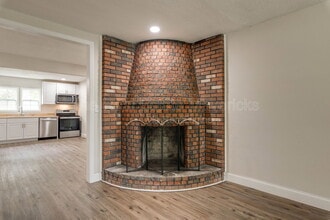 1104 Indian Ave in Rossville, GA - Building Photo - Building Photo