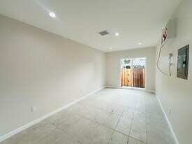 14210 Sylvan St in Los Angeles, CA - Building Photo