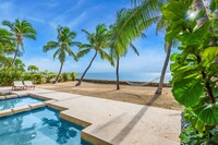 60 Ocean Front Dr in Key Largo, FL - Building Photo - Building Photo