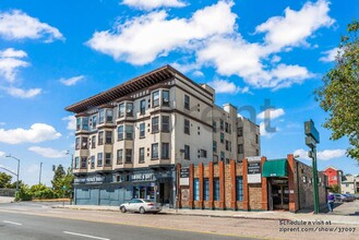 680 14th St in Oakland, CA - Building Photo - Building Photo