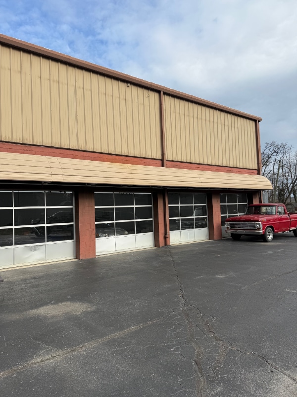 715 E Spring St in Cookeville, TN - Building Photo - Building Photo