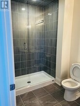 329 Woodgate Pines Dr in Vaughan, ON - Building Photo - Building Photo