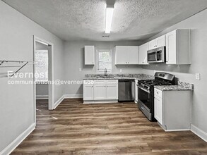 3741 Loren Dr in Decatur, GA - Building Photo - Building Photo