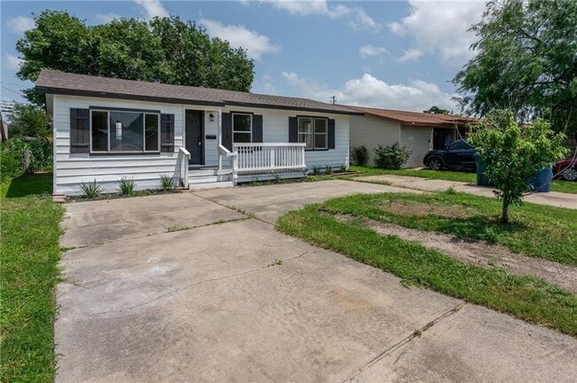 1122 Dorthy Dr in Corpus Christi, TX - Building Photo - Building Photo