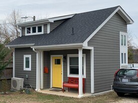 1302 W Club Blvd in Durham, NC - Building Photo