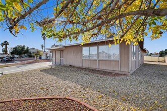 313 Fox Cir in Las Vegas, NV - Building Photo - Building Photo