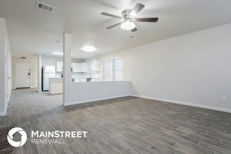 2213 Midbury Dr in Lancaster, TX - Building Photo - Building Photo