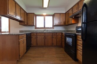 486 Tracey Ln in Hudson, WI - Building Photo - Building Photo