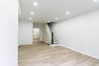 2227 Earp St in Philadelphia, PA - Building Photo - Building Photo
