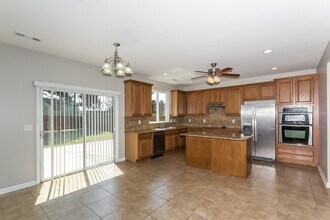 30 Timber Ln in Newnan, GA - Building Photo - Building Photo