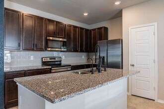 10415 Beachball Bnd in Converse, TX - Building Photo - Building Photo