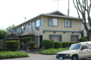 67 Roundtable Dr in San Jose, CA - Building Photo