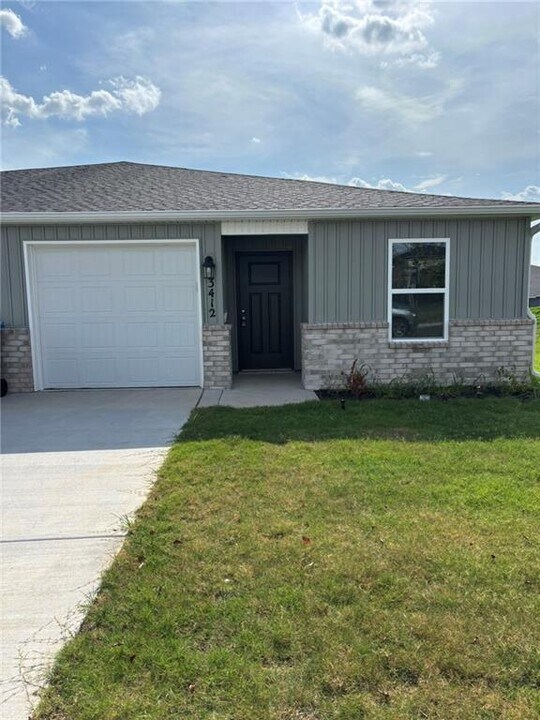 3412 SW Adoration St in Bentonville, AR - Building Photo