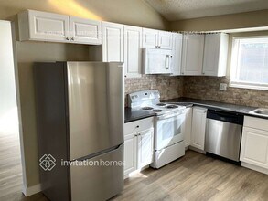 19030 E Chaffee Pl in Denver, CO - Building Photo - Building Photo