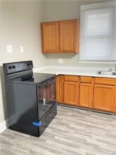 310 Pullen Ave in Oakland, IA - Building Photo - Building Photo