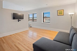 32 Haviland St in Norwalk, CT - Building Photo - Building Photo