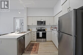 70 Dean Ave in Barrie, ON - Building Photo - Building Photo