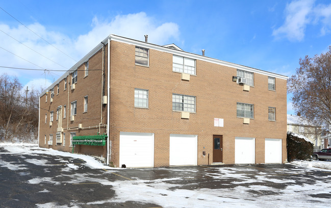 Yale Avenue Apartments in Columbus, OH - Building Photo - Building Photo