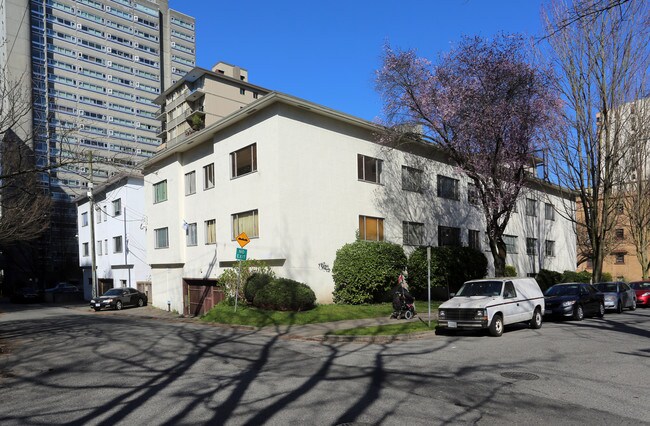 1610 Haro St in Vancouver, BC - Building Photo - Building Photo