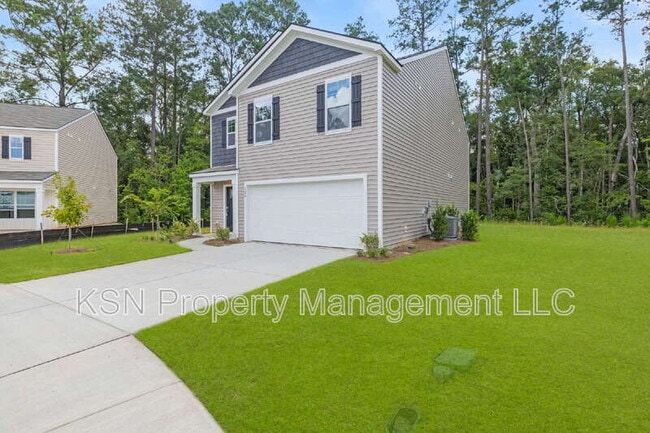 129 Azure Dr in Savannah, GA - Foto de edificio - Building Photo