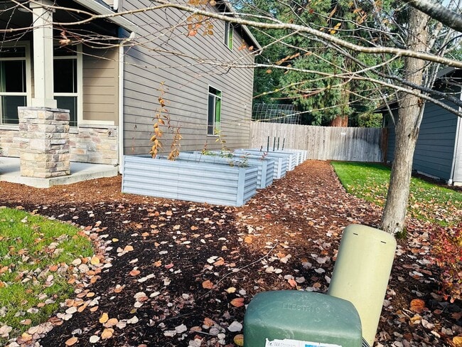 12510 NW 34th Ct in Vancouver, WA - Building Photo - Building Photo