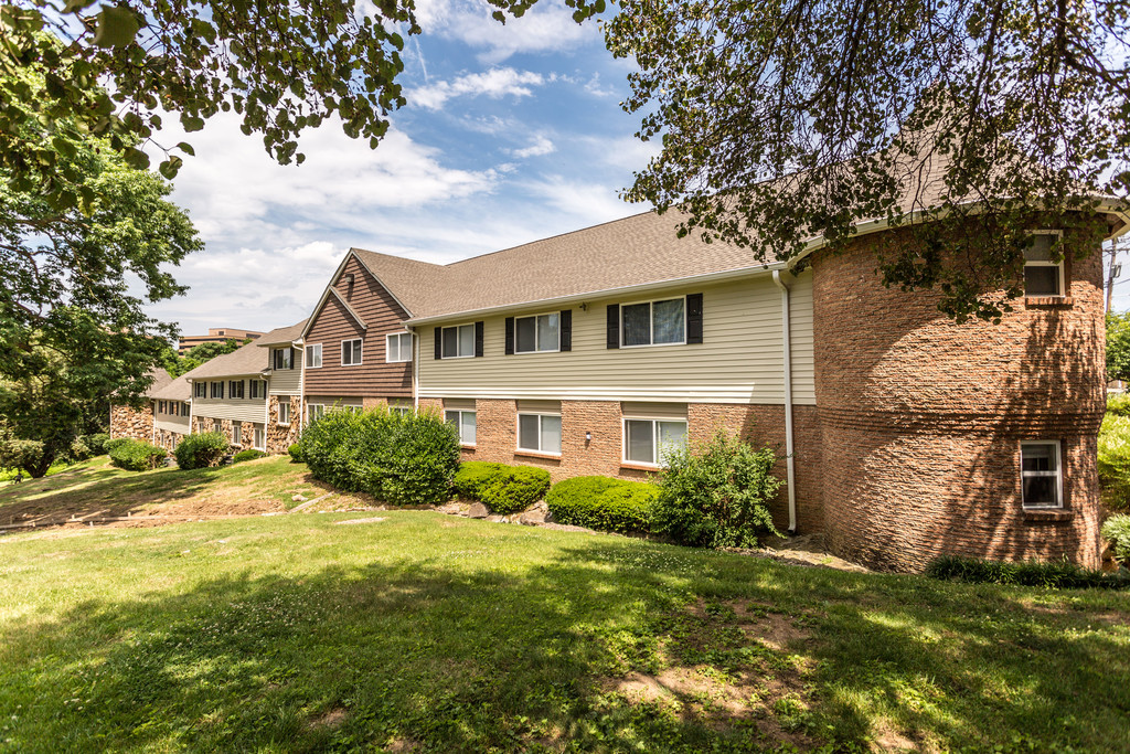 Biltmore Place Apartments in Nashville, TN