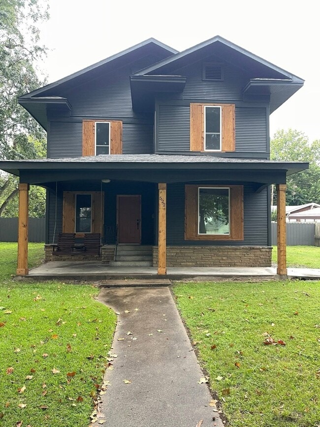 522 N Morton Ave